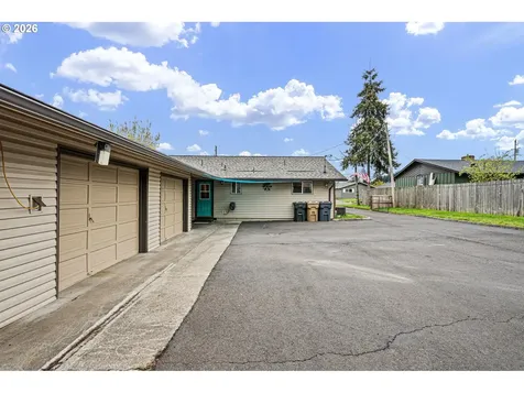 678 5th Avenue Sweet Home OR 97386