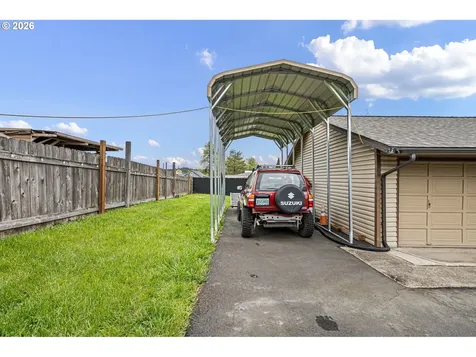 678 5th Avenue Sweet Home OR 97386