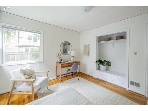 2416 SE 60th Avenue Portland OR 97206