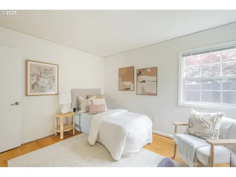 2416 SE 60th Avenue Portland OR 97206