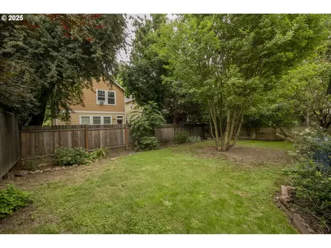 2416 SE 60th Avenue Portland OR 97206
