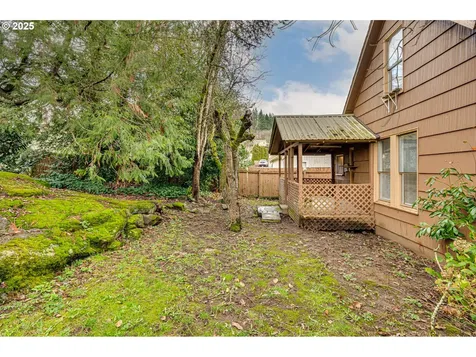 362 N 3rd Place Kalama WA 98625