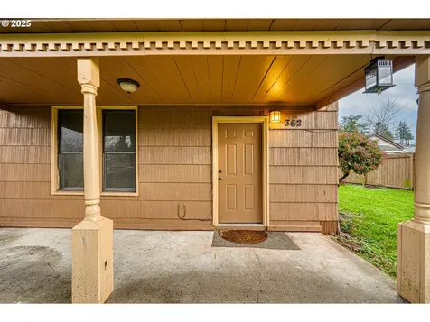 362 N 3rd Place Kalama WA 98625
