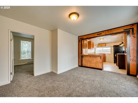 362 N 3rd Place Kalama WA 98625
