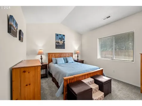 5728 SE Popes Place Hillsboro OR 97123