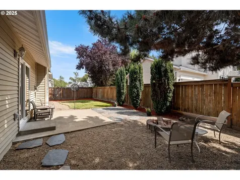 5728 SE Popes Place Hillsboro OR 97123