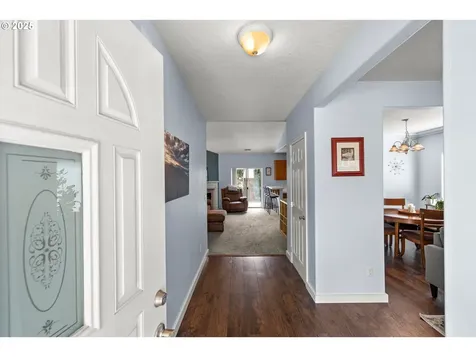 5728 SE Popes Place Hillsboro OR 97123