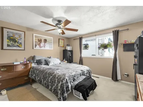 1349 Juniper Street N Keizer OR 97303