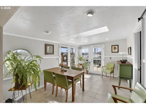 1817 N Jantzen Avenue Portland OR 97217