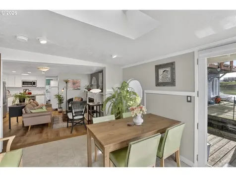 1817 N Jantzen Avenue Portland OR 97217