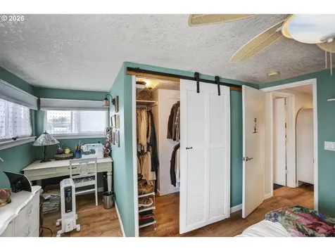 1817 N Jantzen Avenue Portland OR 97217
