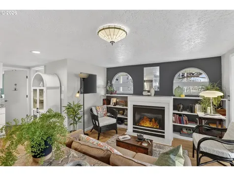 1817 N Jantzen Avenue Portland OR 97217