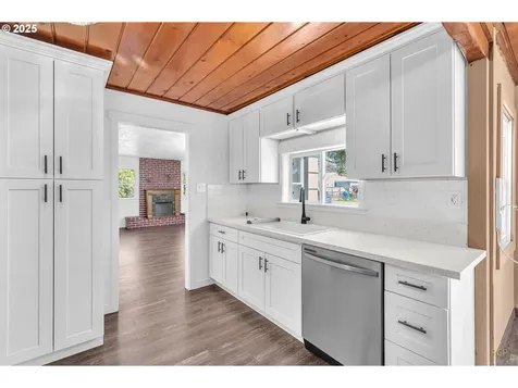 2707 SE 115th Avenue Portland OR 97266