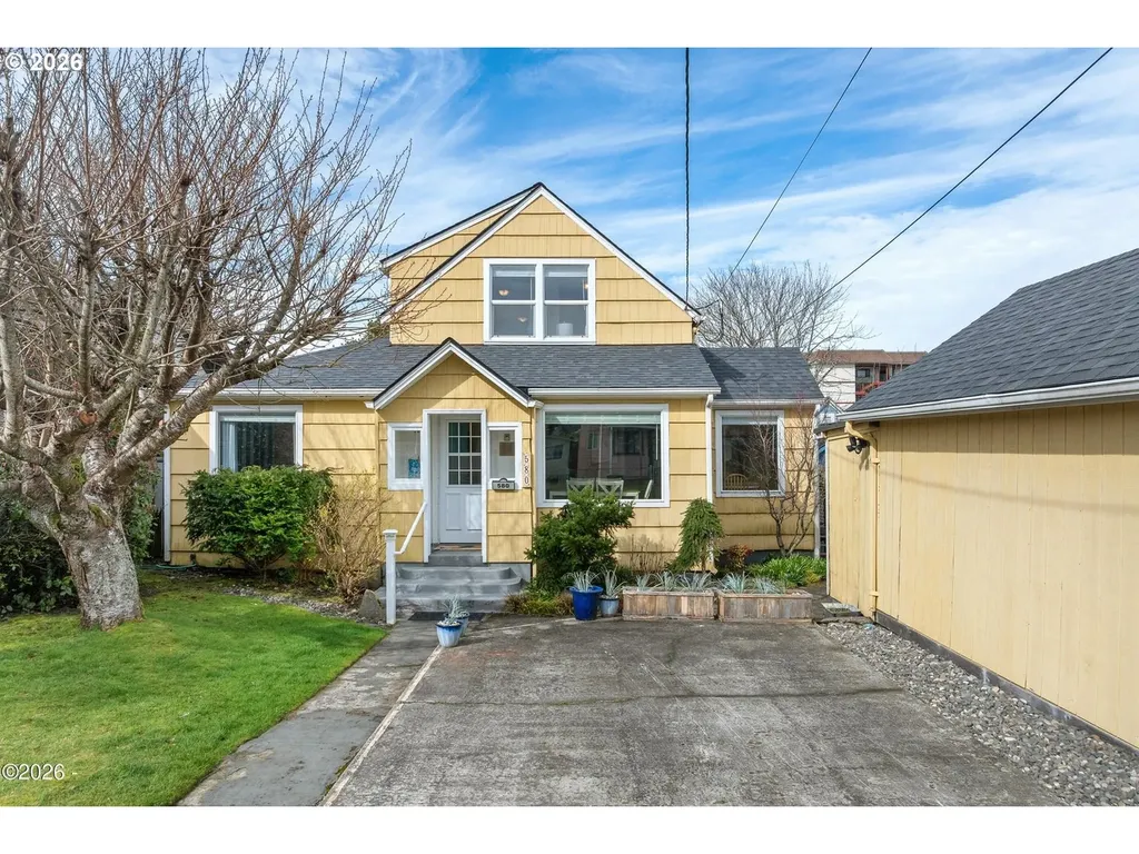 580 S Columbia Street Seaside OR 97138