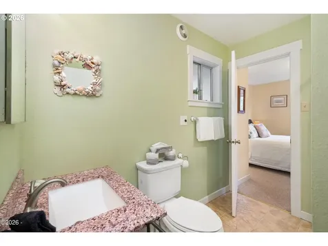 580 S Columbia Street Seaside OR 97138