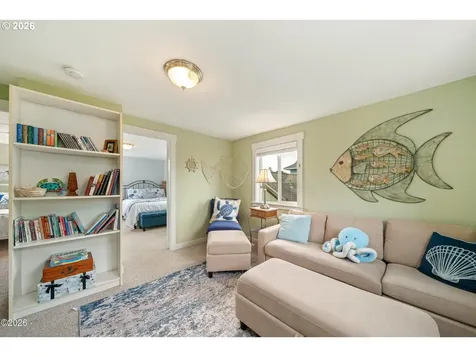 580 S Columbia Street Seaside OR 97138