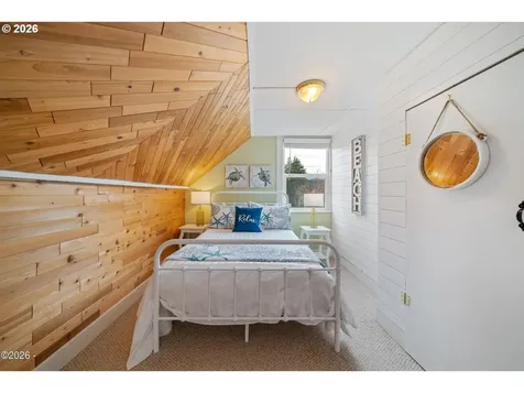 580 S Columbia Street Seaside OR 97138