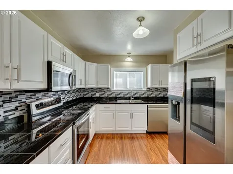 2901 Fruit Valley Road Vancouver WA 98660