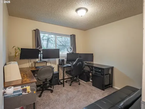 165 Linn Avenue Oregon City OR 97045