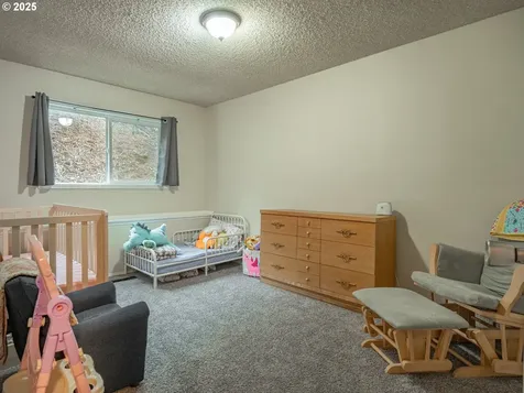 165 Linn Avenue Oregon City OR 97045