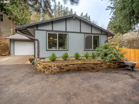 165 Linn Avenue Oregon City OR 97045