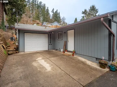 165 Linn Avenue Oregon City OR 97045