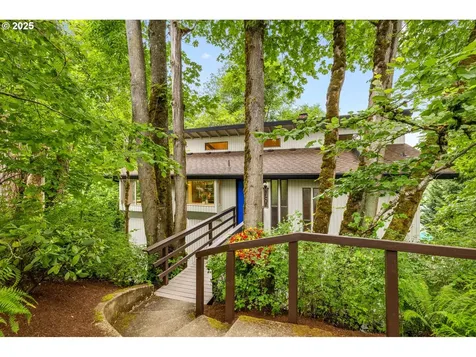 25777 NE Butteville Road Aurora OR 97002