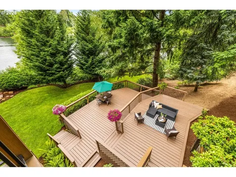 25777 NE Butteville Road Aurora OR 97002