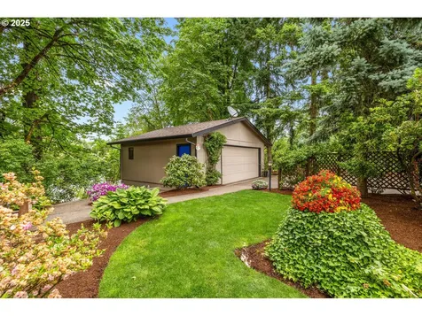 25777 NE Butteville Road Aurora OR 97002
