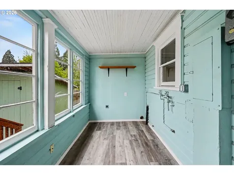 301 Orchard Street Silverton OR 97381