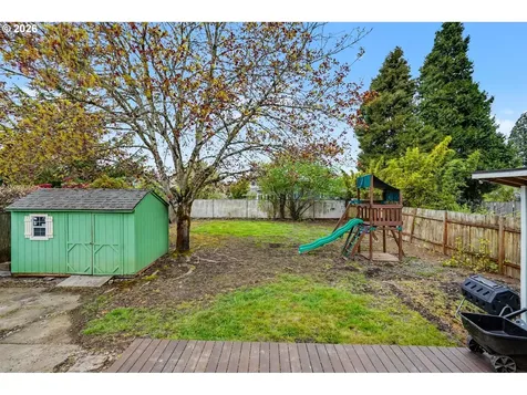 301 Orchard Street Silverton OR 97381