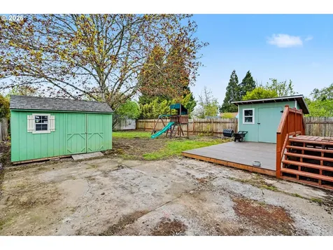 301 Orchard Street Silverton OR 97381