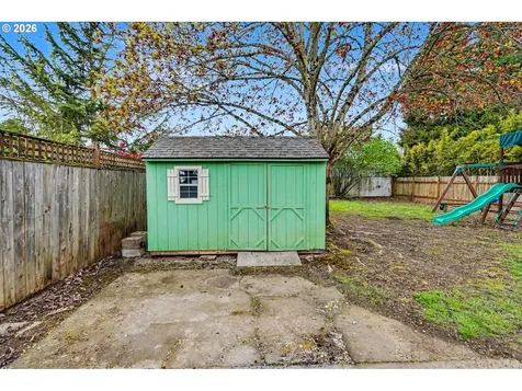 301 Orchard Street Silverton OR 97381