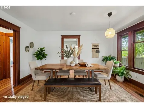 301 Orchard Street Silverton OR 97381