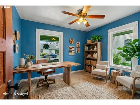 301 Orchard Street Silverton OR 97381