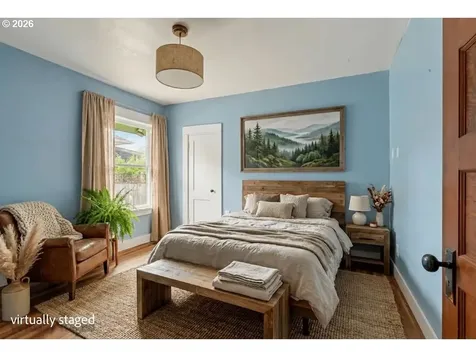301 Orchard Street Silverton OR 97381