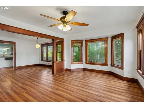301 Orchard Street Silverton OR 97381