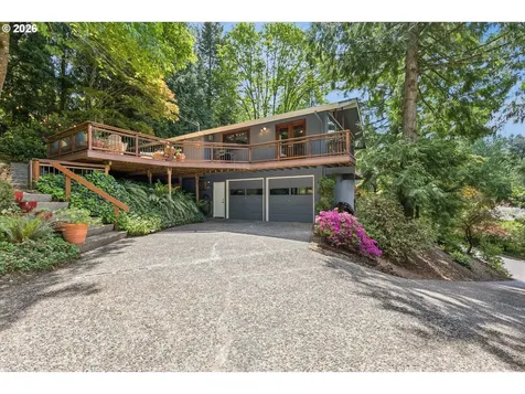 9132 SW 57th Avenue Portland OR 97219