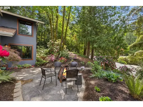 9132 SW 57th Avenue Portland OR 97219