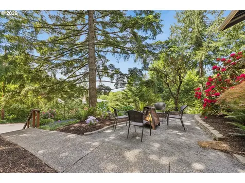 9132 SW 57th Avenue Portland OR 97219