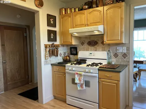 409 Quincy Avenue Cottage Grove OR 97424