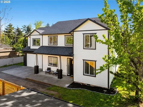 11122 SE Melania Court Portland OR 97266