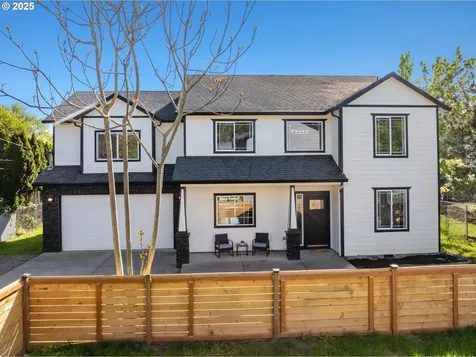 11122 SE Melania Court Portland OR 97266