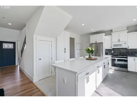 11122 SE Melania Court Portland OR 97266