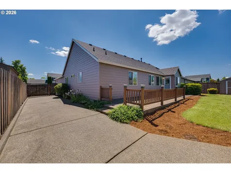 15059 Pebble Beach Drive Oregon City OR 97045