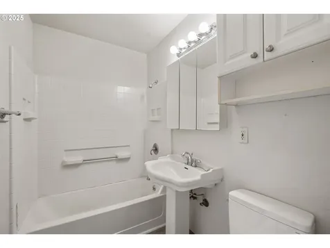3938 SE 130th Avenue Portland OR 97236