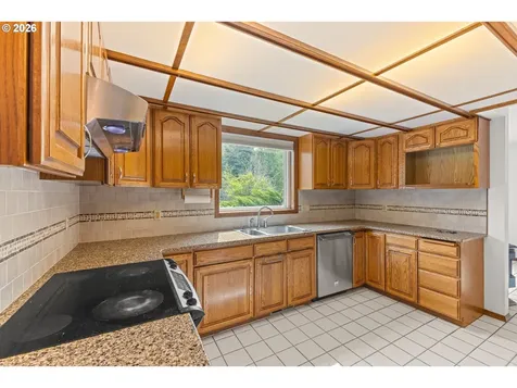 61844 Old Wagon Road Coos Bay OR 97420