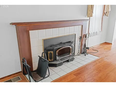61844 Old Wagon Road Coos Bay OR 97420
