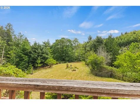 61844 Old Wagon Road Coos Bay OR 97420