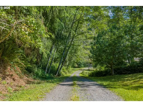 61844 Old Wagon Road Coos Bay OR 97420